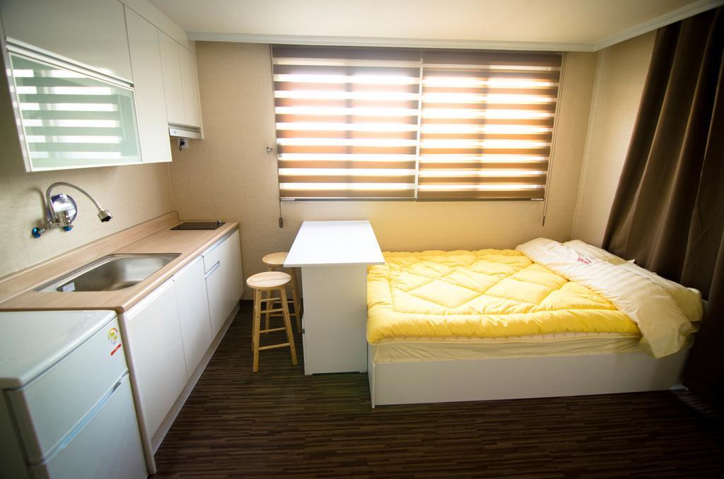 Yakorea Hostel Hongdae Сеул Екстериор снимка