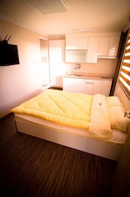 Yakorea Hostel Hongdae Сеул Екстериор снимка