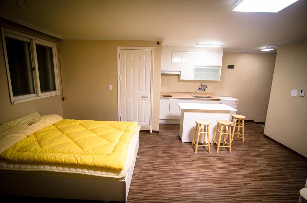 Yakorea Hostel Hongdae Сеул Екстериор снимка