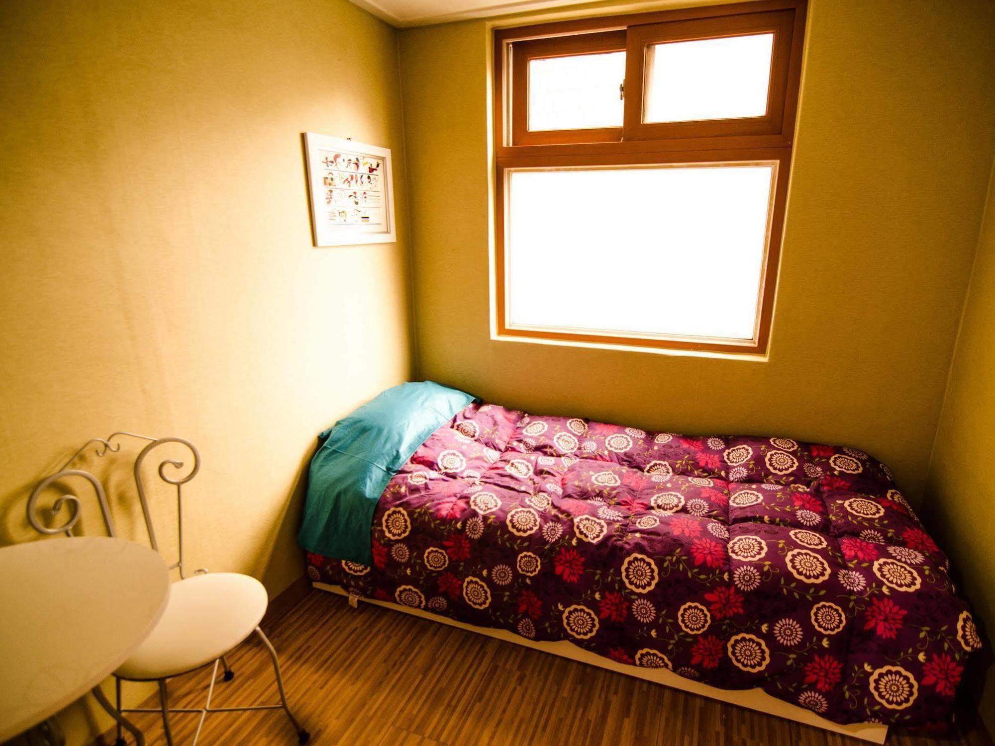 Yakorea Hostel Hongdae Сеул Екстериор снимка