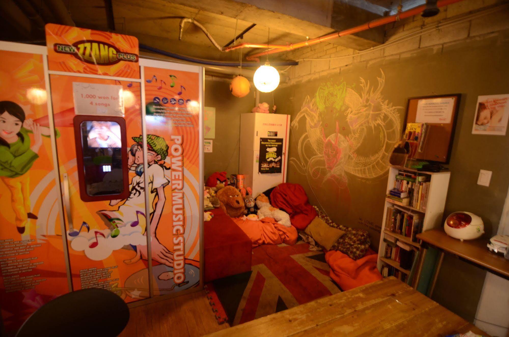 Yakorea Hostel Hongdae Сеул Екстериор снимка