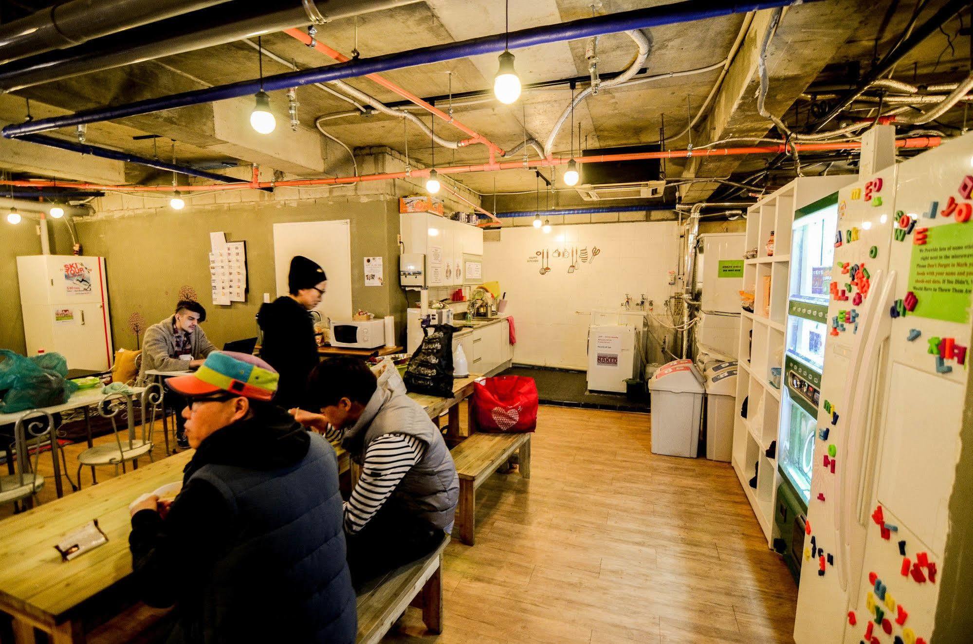 Yakorea Hostel Hongdae Сеул Екстериор снимка