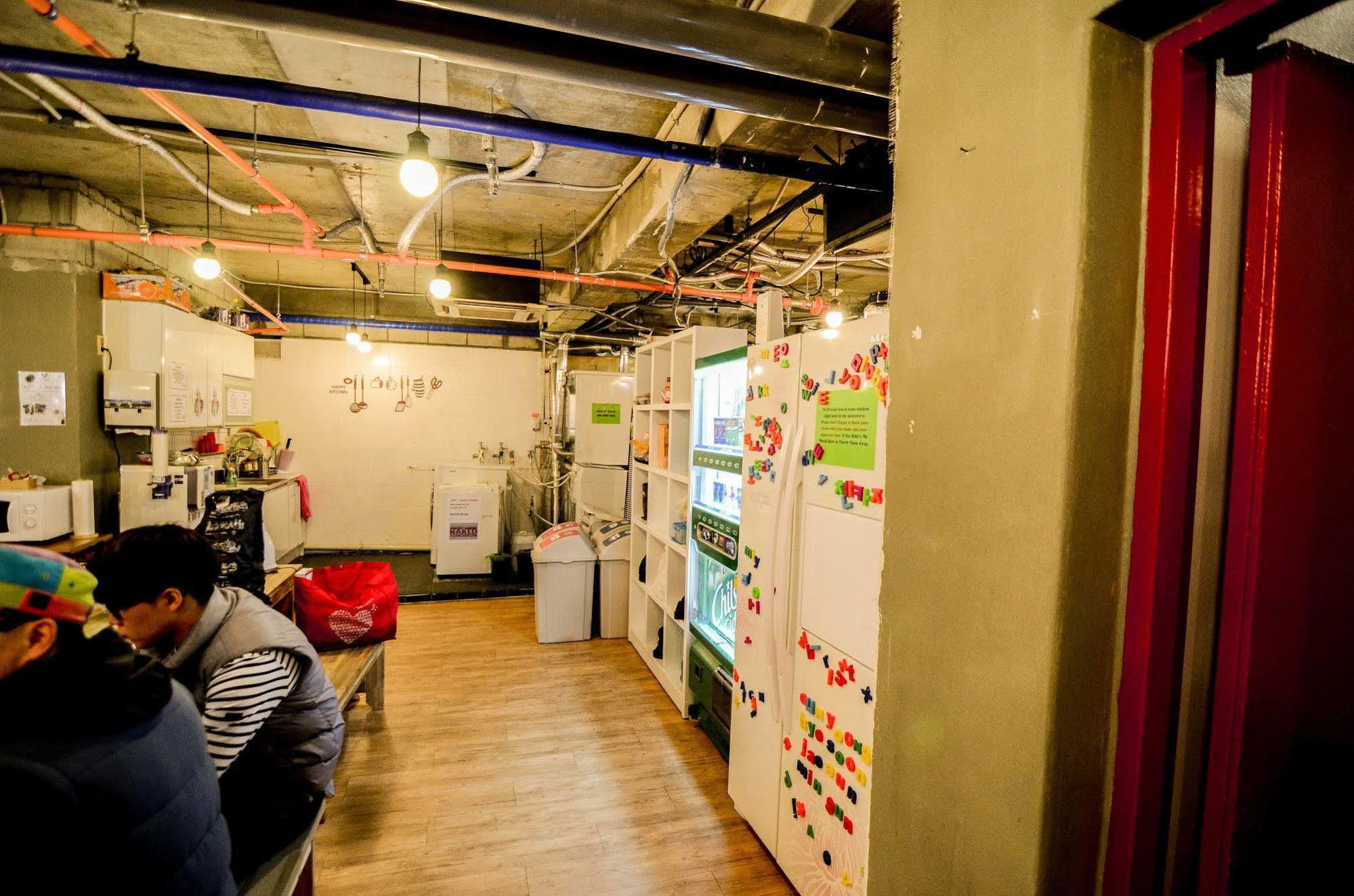 Yakorea Hostel Hongdae Сеул Екстериор снимка