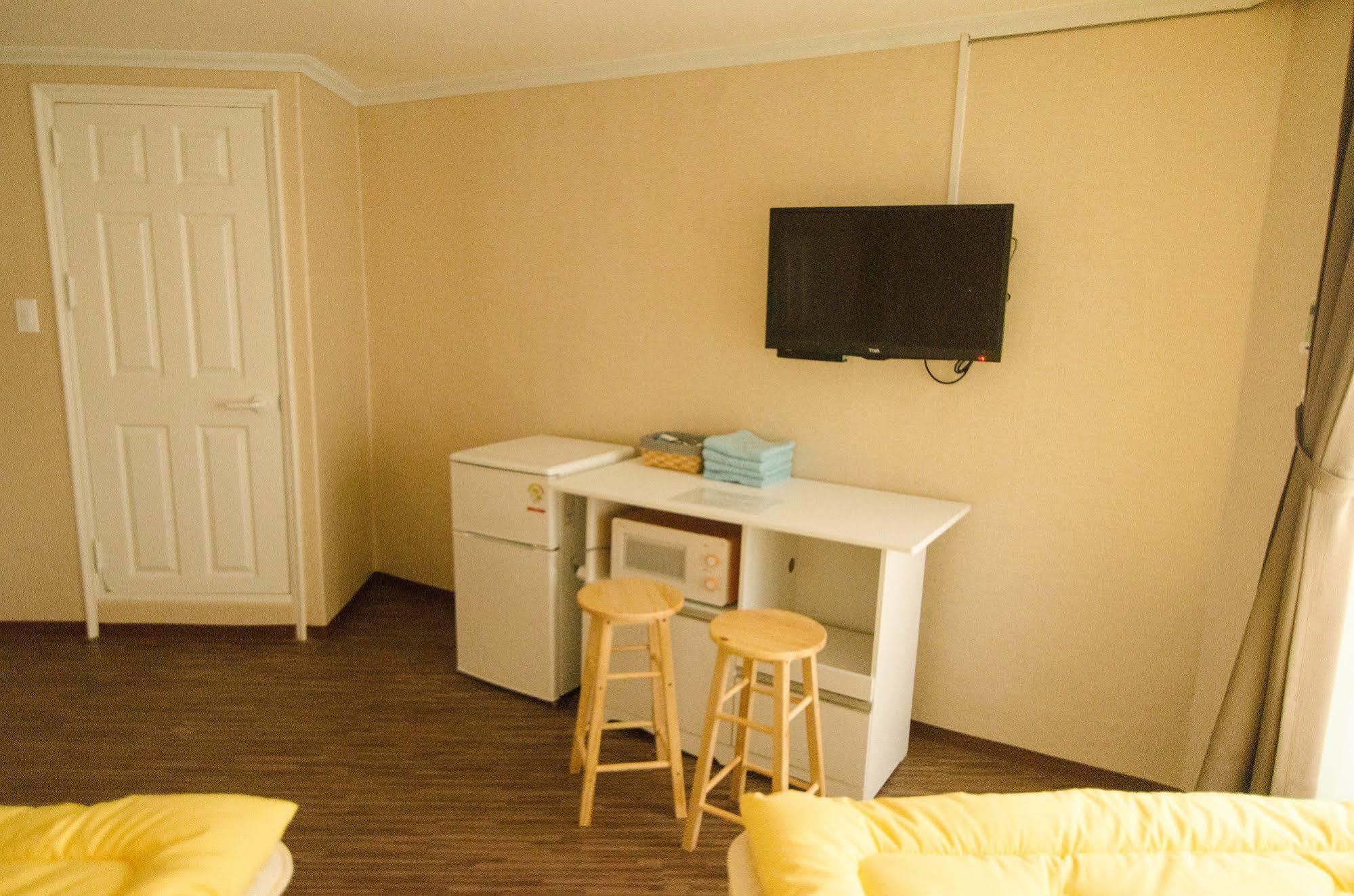 Yakorea Hostel Hongdae Сеул Екстериор снимка