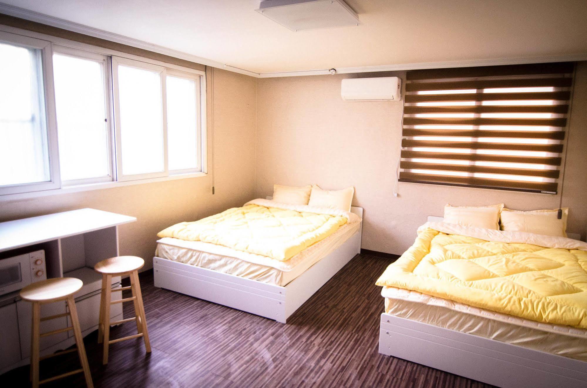 Yakorea Hostel Hongdae Сеул Екстериор снимка