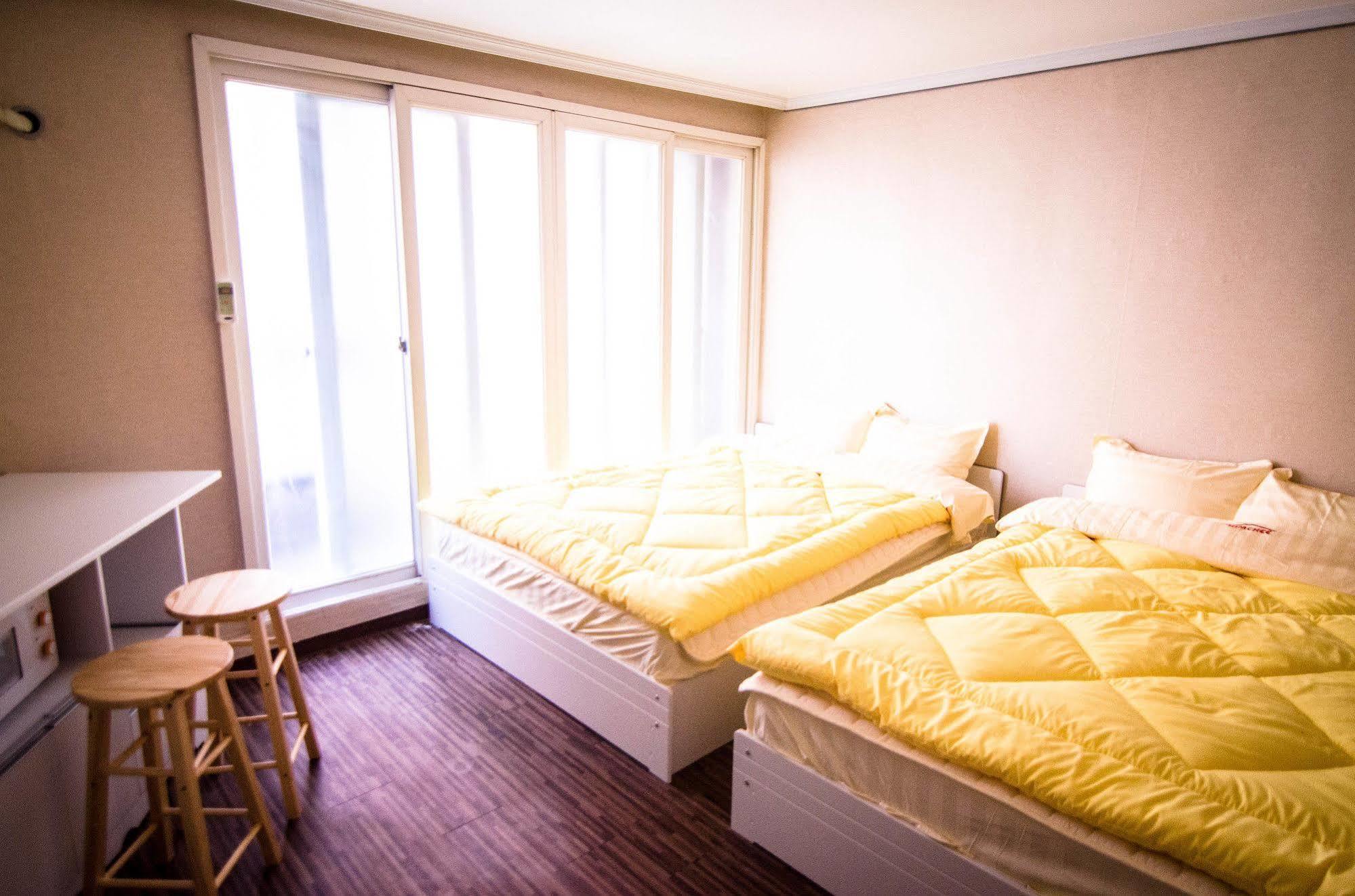Yakorea Hostel Hongdae Сеул Екстериор снимка