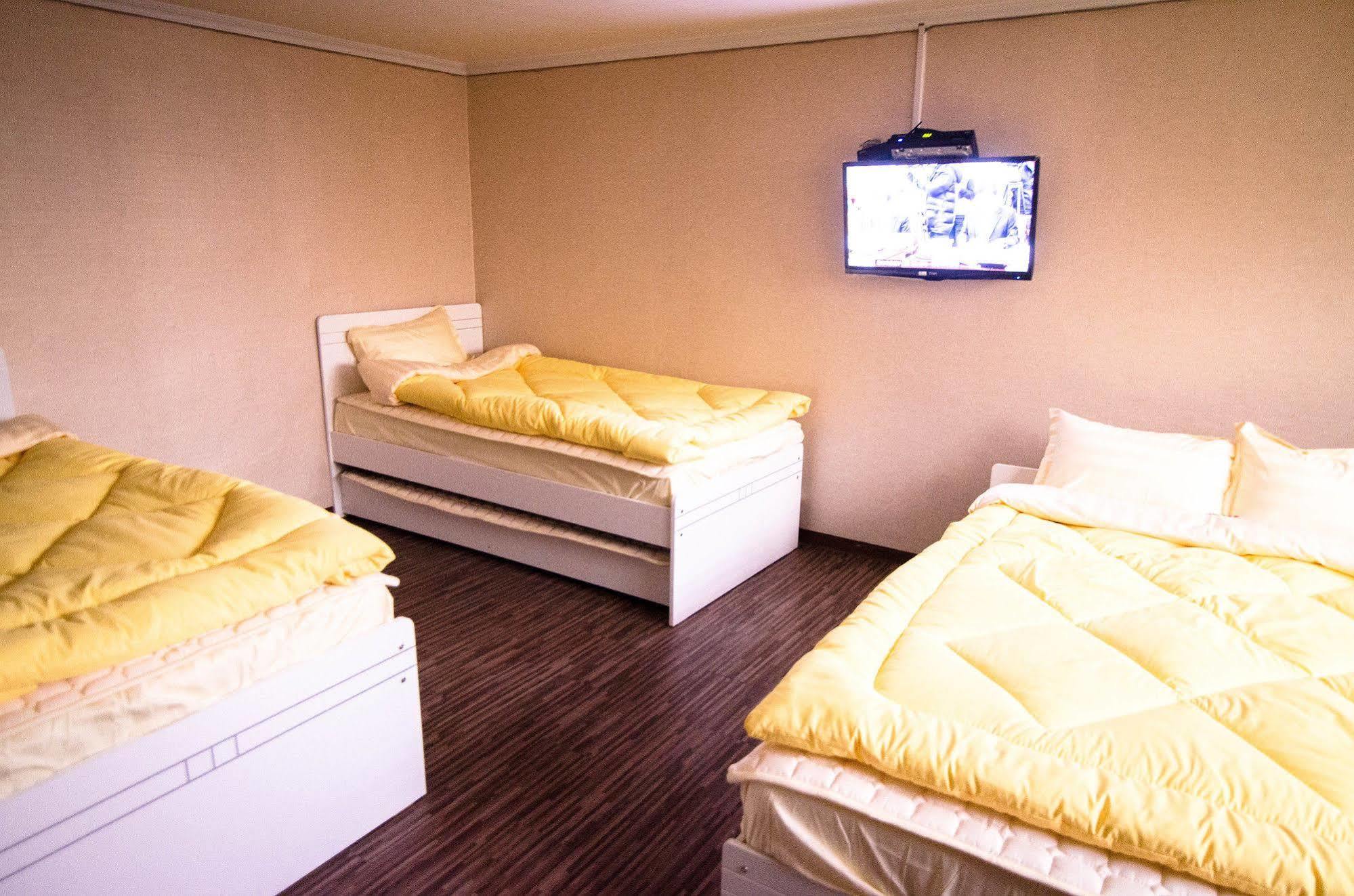 Yakorea Hostel Hongdae Сеул Екстериор снимка